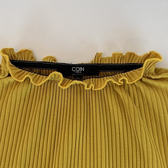 Coin 1804 Rib Elastic Funnel Neck Trim Pullover Top Mustard Yellow Size Medium - Picture 11 of 12